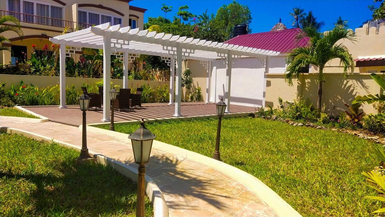 Golden Palm Boutique Отель